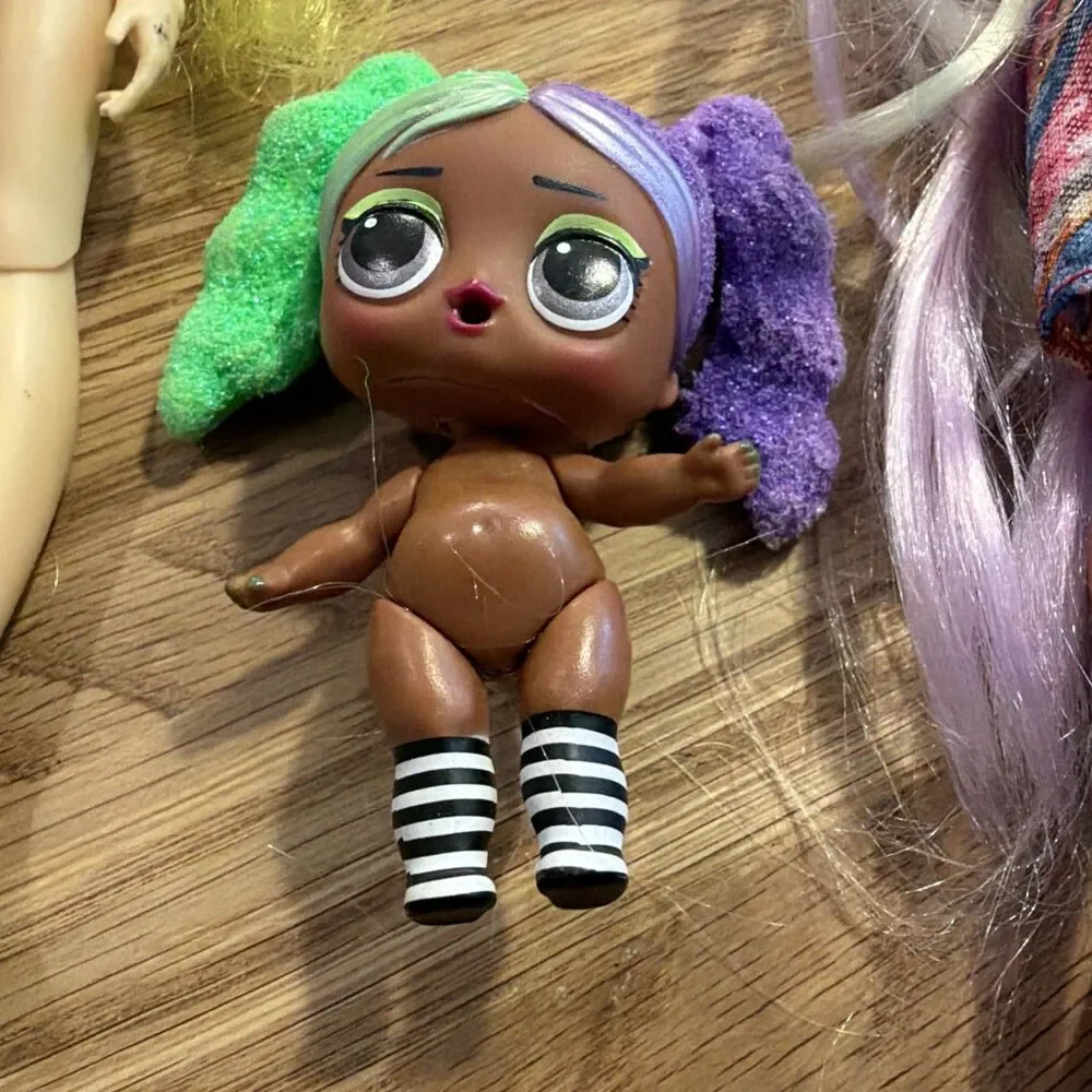 LOL Surprise Dolls Vibe Girls Glitter Glow Fashion *READ*